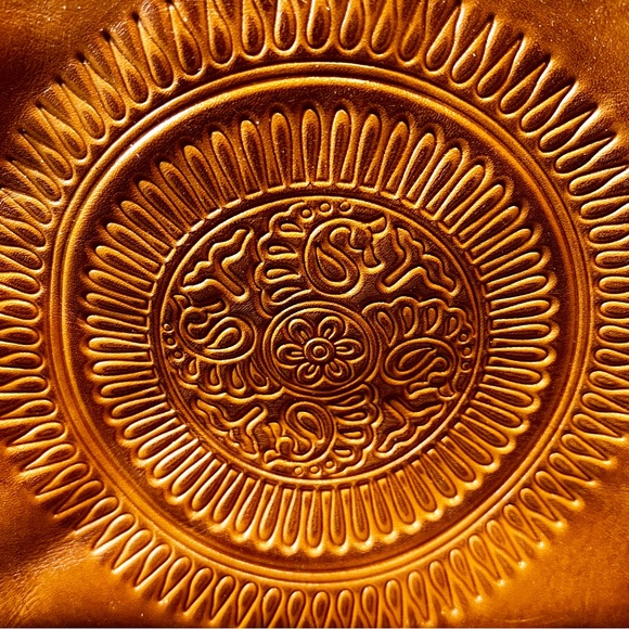 Patricia Nash Francesca Leather Embossed Crossbody Festival Boho Travel Bag Tan - Picture 2 of 14